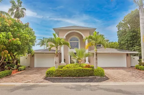 12355 6th St E, Treasure Island, FL 33706