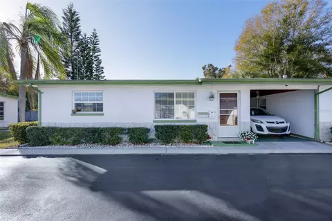 6165 58th St N #6A, Saint Petersburg, FL 33709