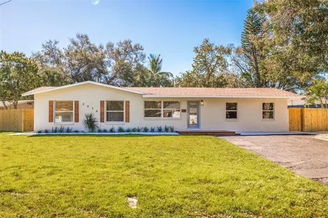 3974 Porpoise Dr SE, Saint Petersburg, FL 33705
