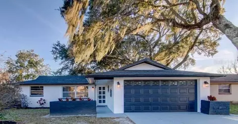 7132 Maplehurst Dr, Port Richey, FL 34668