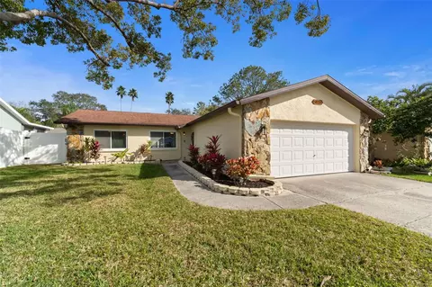 1637 St Catherine Dr E, Dunedin, FL 34698