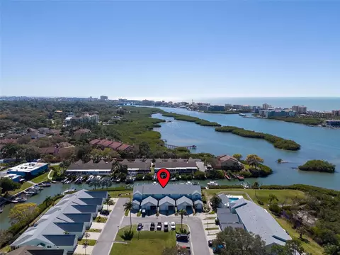 9416 Tara Cay Ct #18, Seminole, FL 33776