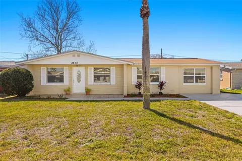 3800 Cherrywood Dr, Holiday, FL 34691
