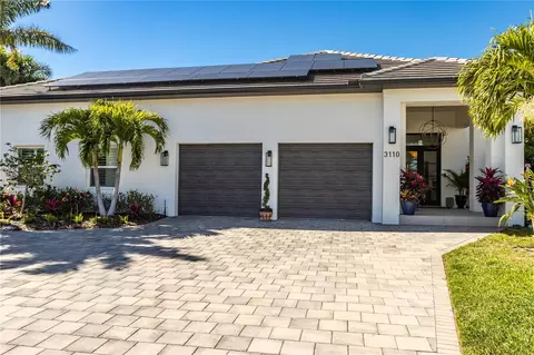 3110 Wedgewood Dr, Belleair Beach, FL 33786