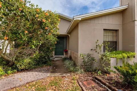 8743 Orient Way NE, Saint Petersburg, FL 33702