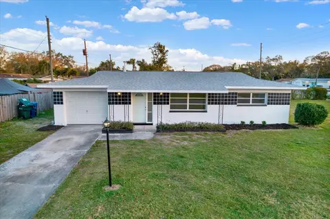 2365 Fairlane Dr, Largo, FL 33771