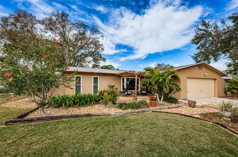 7566 20th St N, Saint Petersburg, FL 33702