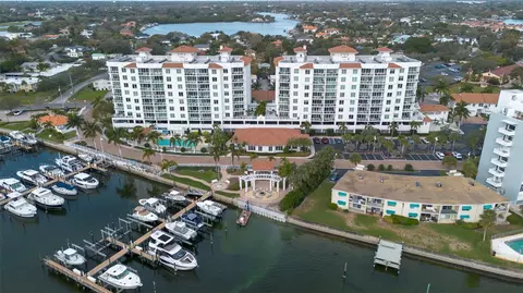 1325 Snell Isle Blvd NE #404, Saint Petersburg, FL 33704