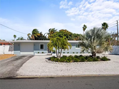 385 S Tessier Dr, Saint Pete Beach, FL 33706