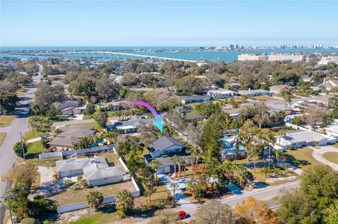 134 Indian Rocks Rd S, Belleair Bluffs, FL 33770