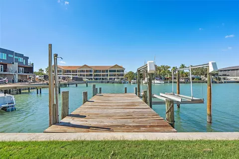 12150 4th St E #LOT 7, Treasure Island, FL 33706