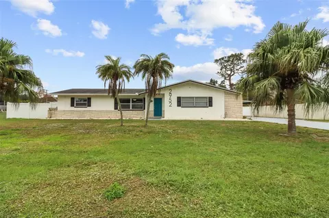 2952 Adrian Ave, Largo, FL 33774