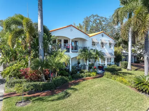 2600 Coffee Pot Blvd NE, Saint Petersburg, FL 33704