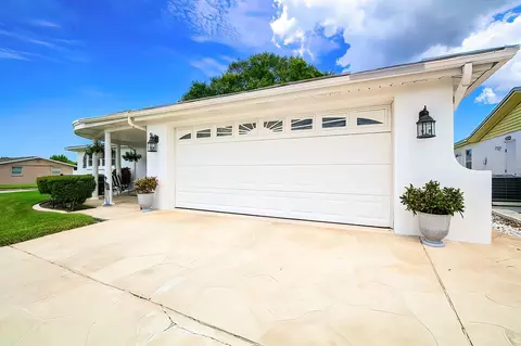 5835 Thrush Dr, New Port Richey, FL 34652
