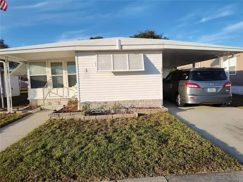 4901 Plymouth Dr, Holiday, FL 34690