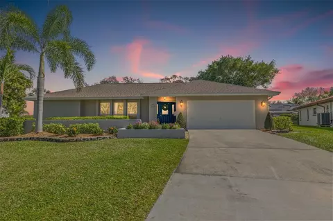 7237 14th Ct NE, Saint Petersburg, FL 33702