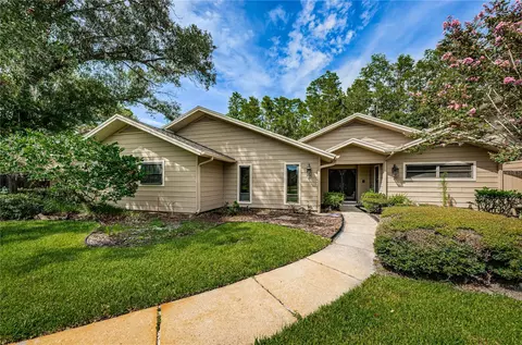 1091 Royal Troon Ct, Tarpon Springs, FL 34688