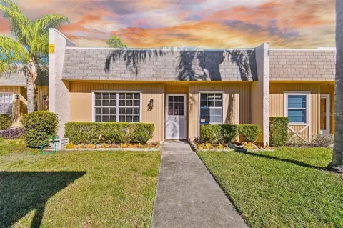 11511 113th St #33E, Seminole, FL 33778