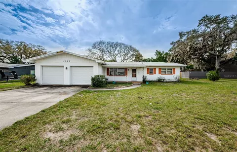 2065 Nursery Rd, Clearwater, FL 33764