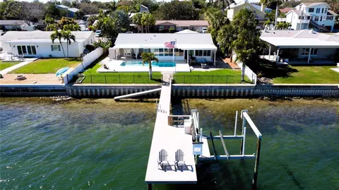 4098 Coquina Key Dr SE, Saint Petersburg, FL 33705
