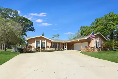 20 Cherrywood Ct, Palm Harbor, FL 34685