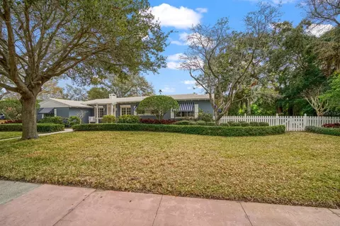 529 Ponce De Leon Blvd, Belleair, FL 33756