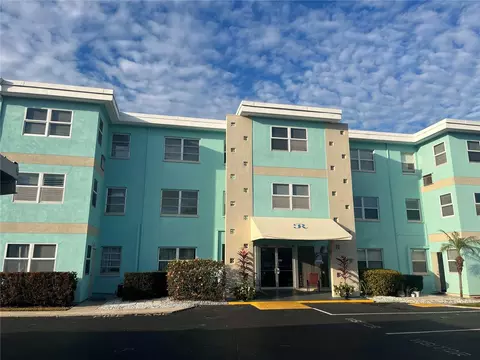 11447 Park Blvd #208, Seminole, FL 33772