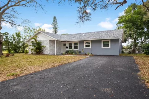 8410 14th St N, Saint Petersburg, FL 33702