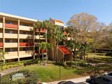 3062 Eastland Blvd #213, Clearwater, FL 33761
