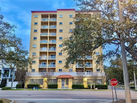 316 8th St S #601, Saint Petersburg, FL 33701