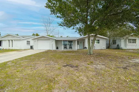 10904 Queens Rd, Port Richey, FL 34668