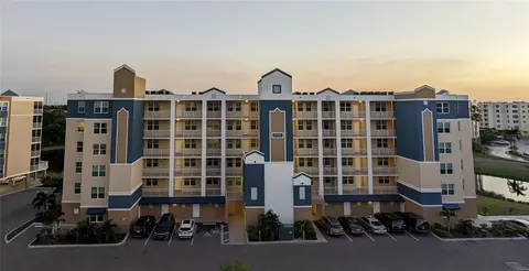 960 Starkey Rd #7502, Largo, FL 33771
