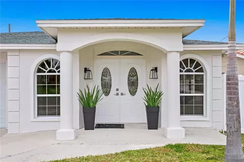 1975 Montana Ave NE, Saint Petersburg, FL 33703