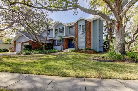 8863 Baywood Park Dr, Seminole, FL 33777