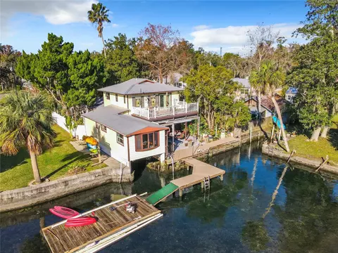 202 NE 2nd Ave, Crystal River, FL 34429