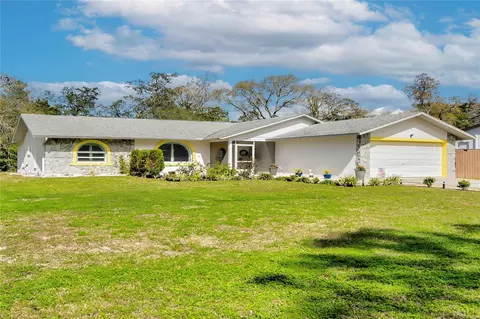9003 Nakoma Way, Weeki Wachee, FL 34613