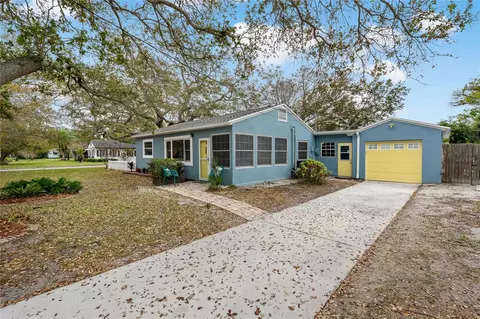421 San Salvador Dr, Dunedin, FL 34698