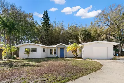 430 Country Club Dr, Oldsmar, FL 34677