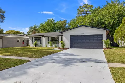11098 111th St, Seminole, FL 33778