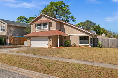 507 White Oak Dr, Tarpon Springs, FL 34689