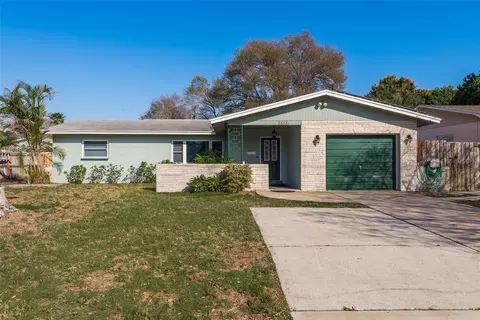 2721 49th St N, Saint Petersburg, FL 33710