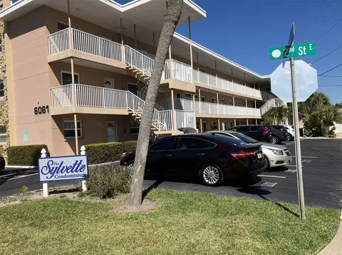 6061 2nd St E #51, Saint Pete Beach, FL 33706