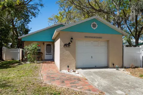 709 13th Avenue Cir W, Palmetto, FL 34221