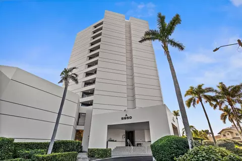 5950 Pelican Bay Plz S #1106, Gulfport, FL 33707