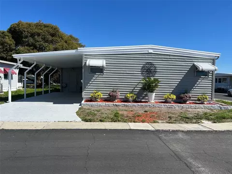 67 Sabal Palm Dr, Largo, FL 33770