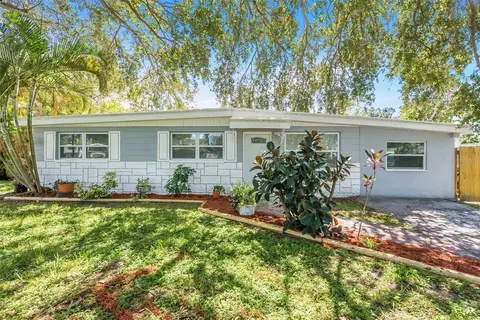 9370 89th Ave, Seminole, FL 33777