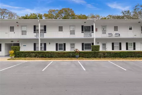 300 Glennes Ln #106, Dunedin, FL 34698