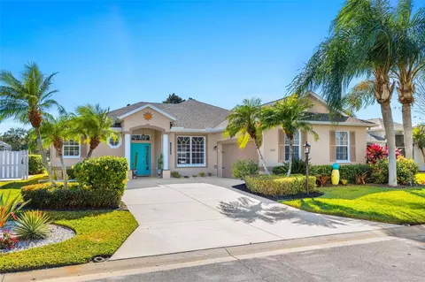 10775 Old Grove Cir, Bradenton, FL 34212