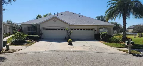 7407 Surrey Wood Ln, Apollo Beach, FL 33572