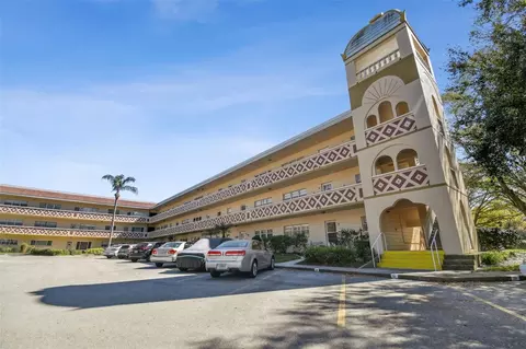2383 Netherlands Dr #37, Clearwater, FL 33763